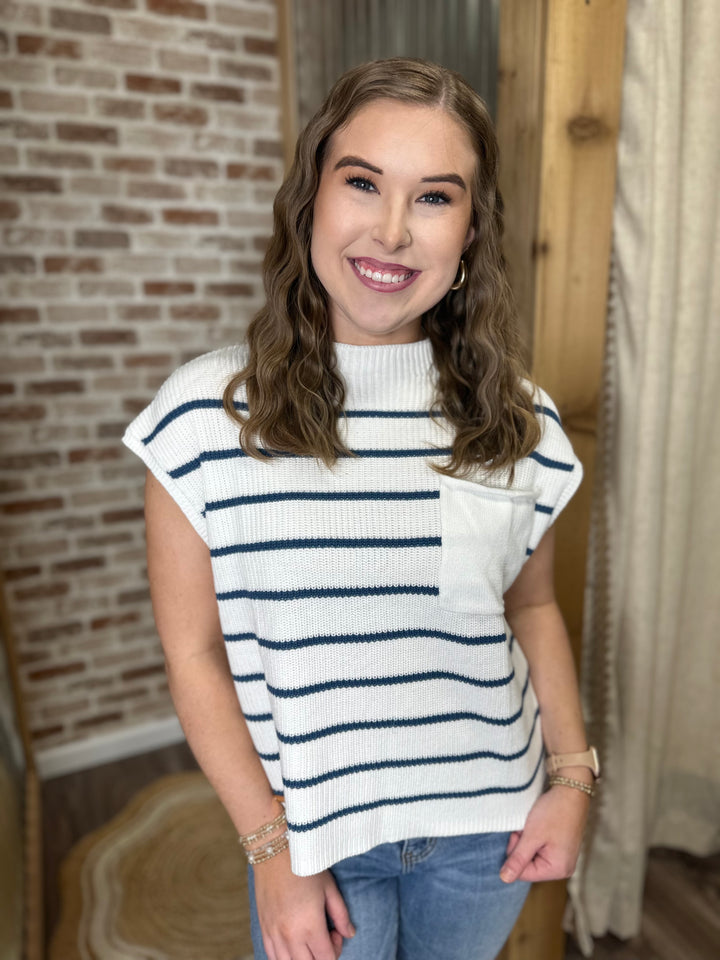 Breeze Pocket Top- Simply Southern