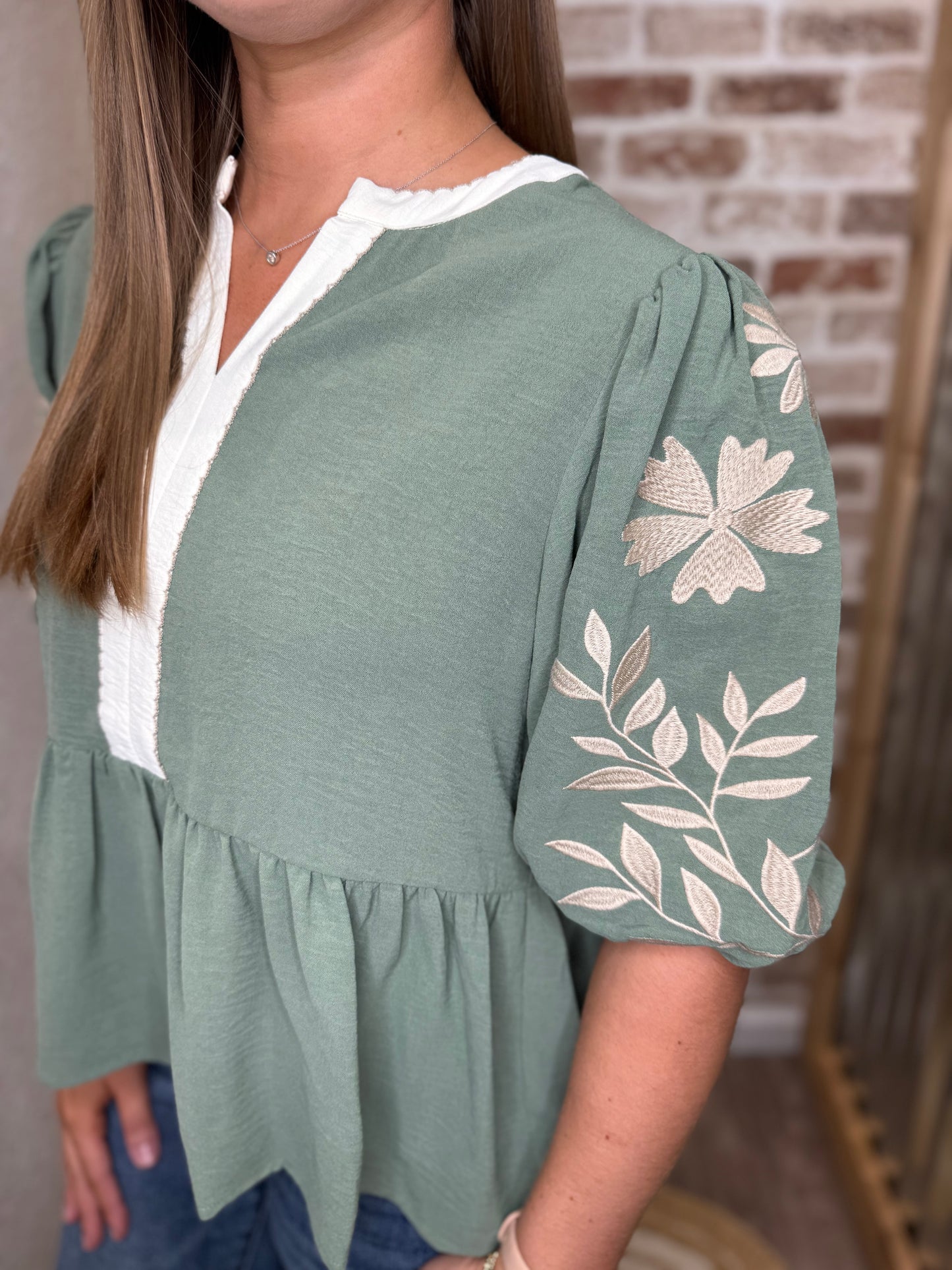 Take Me Away Top| Curvy