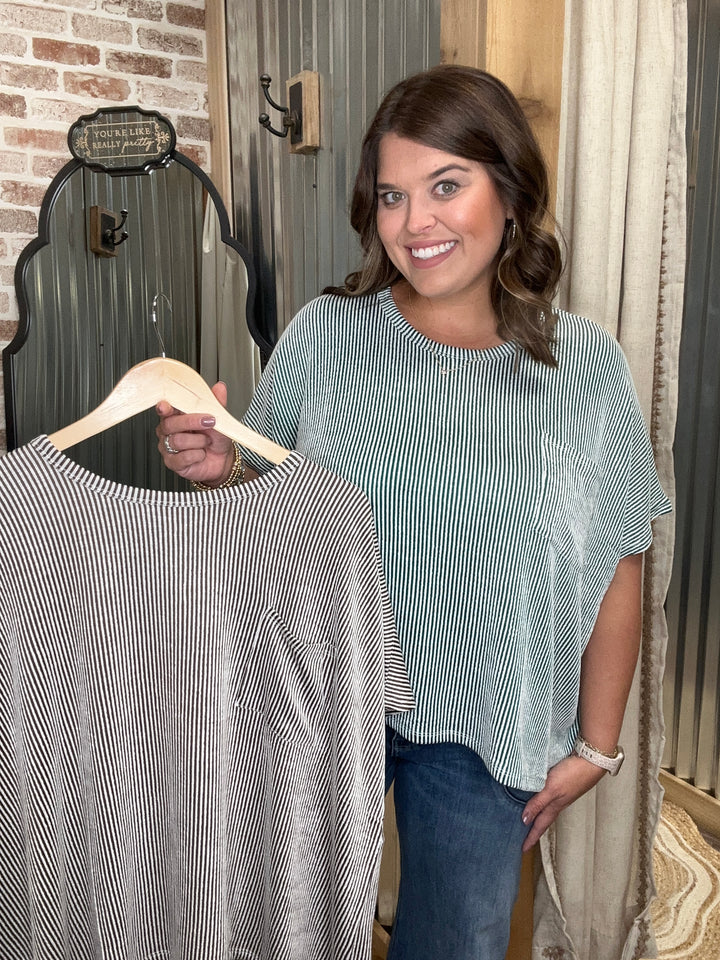 CORDED RIB OVERSIZED SHORT-SLEEVE TOP | Brown