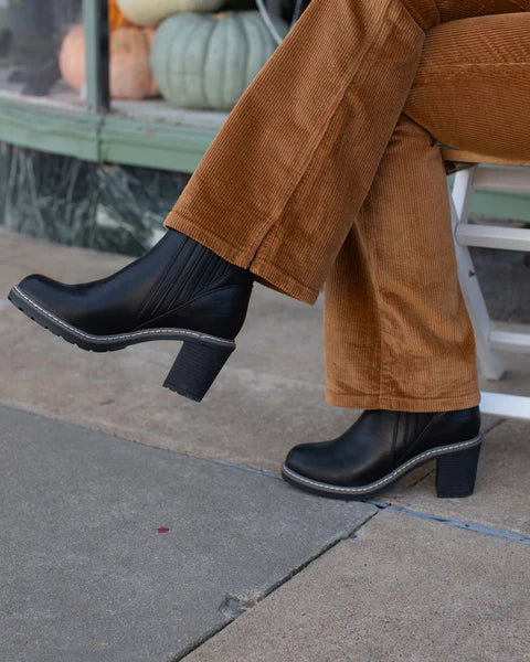 Corky's Pecan Pie Booties - Black