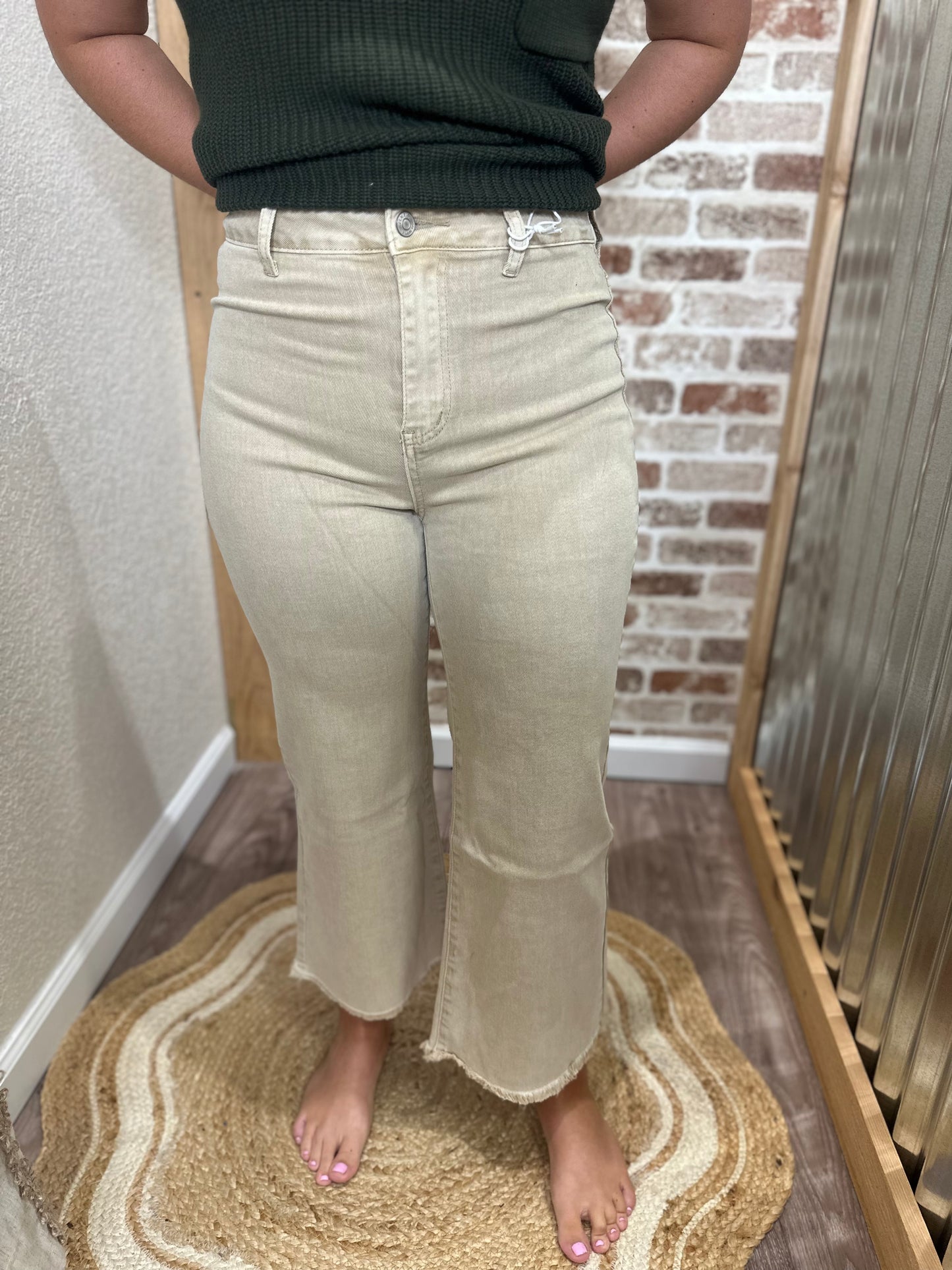 Ash Mocha| Lucy Acid Frey Hem Jeans