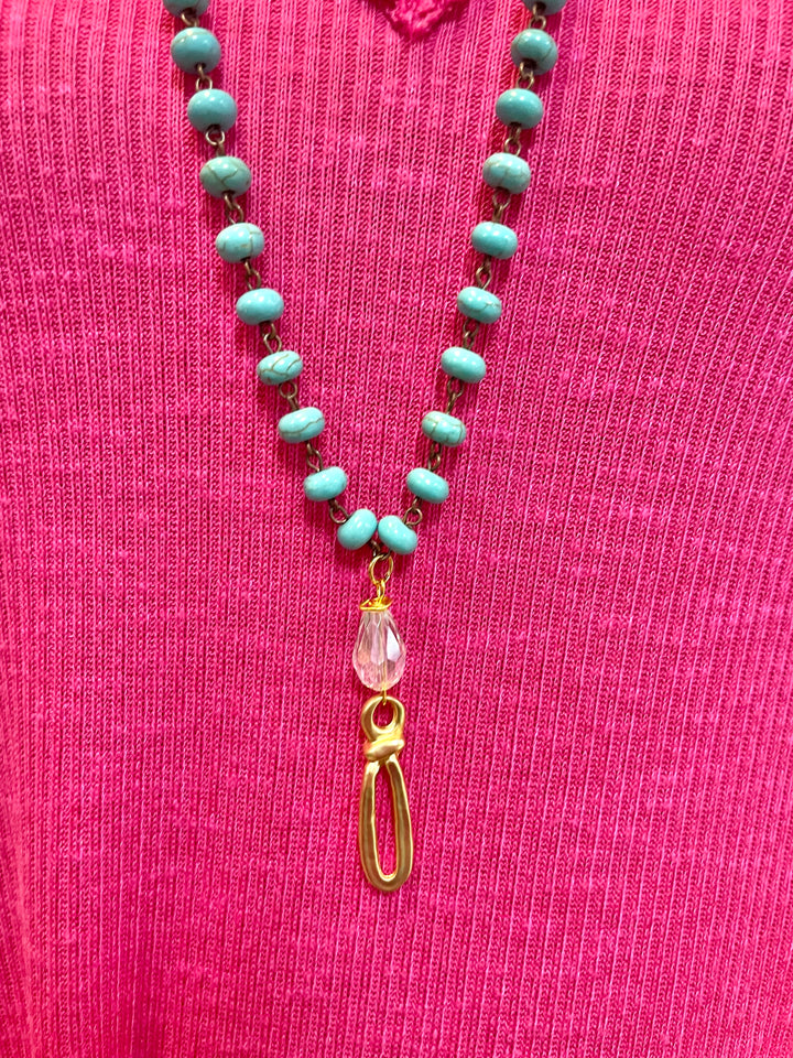 Turquoise Beaded Necklace with Gold Pendant