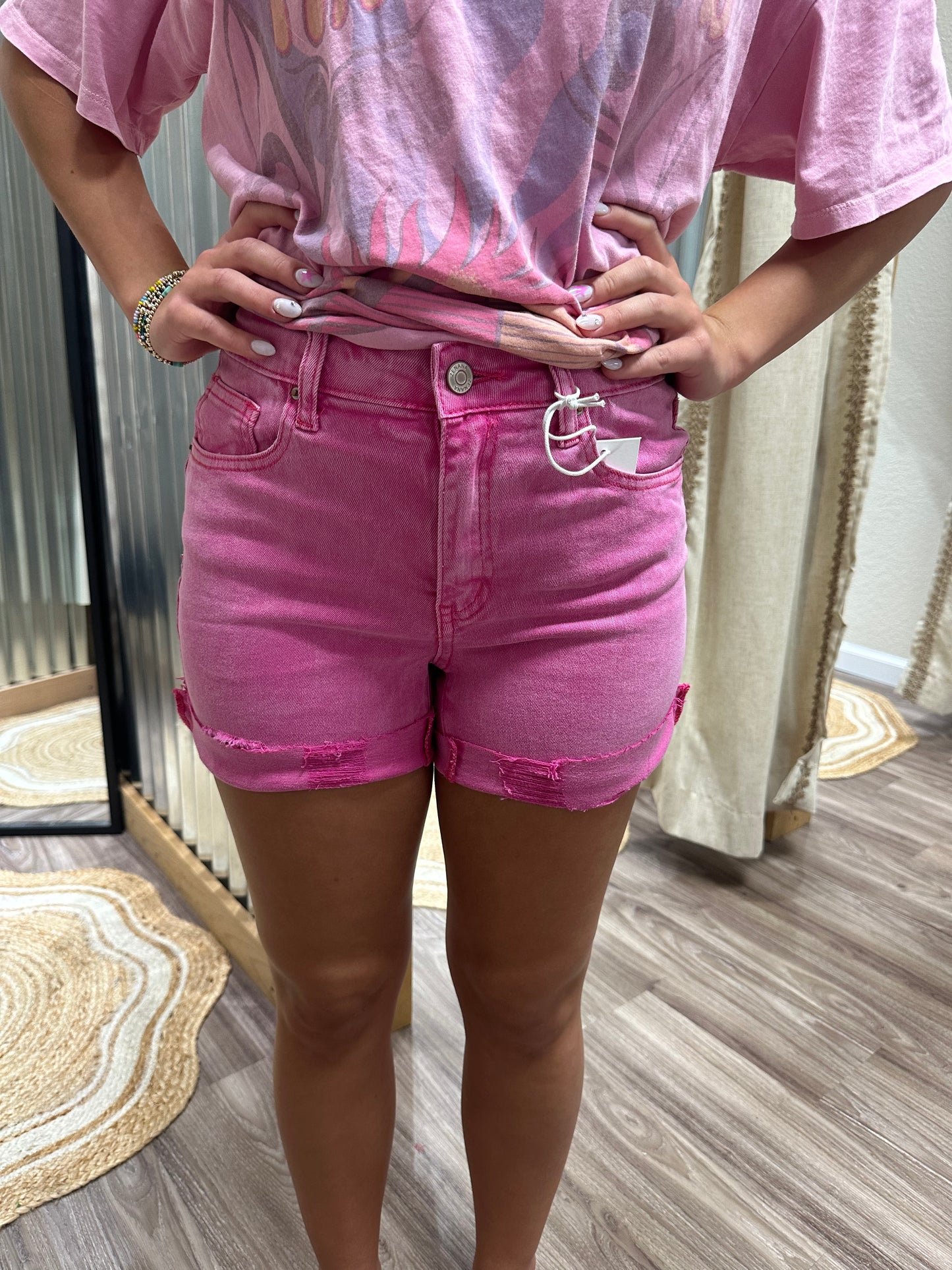 HOT PINK - 5 POCKETS CUFFED SHORTS