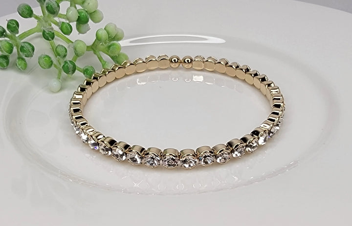 Gold Circle Stone Bracelet
