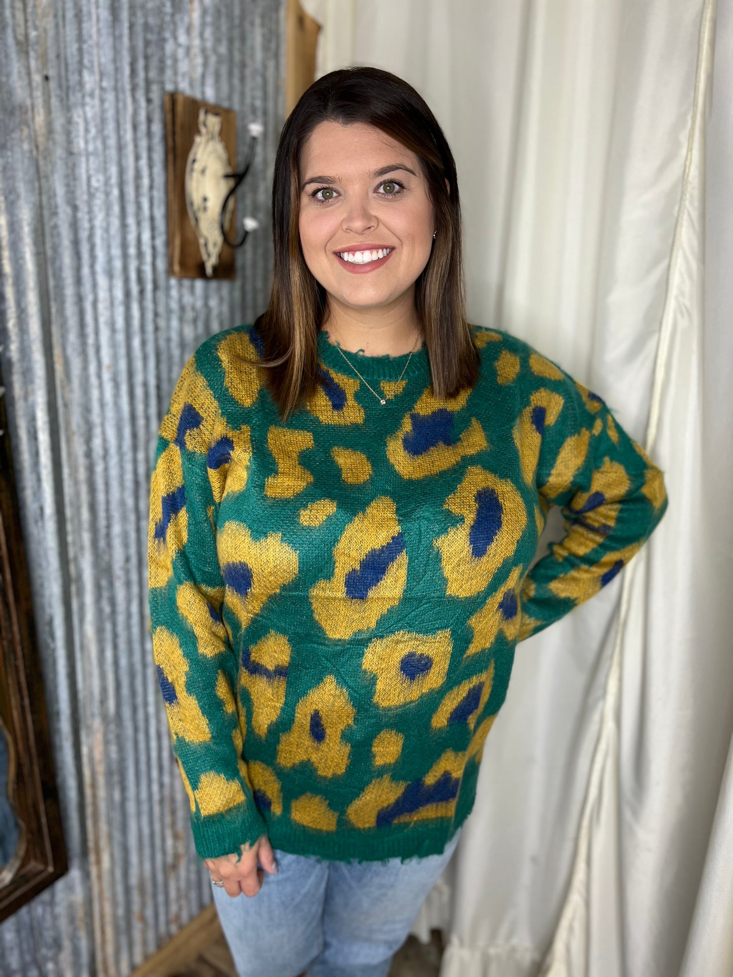 The Bea Curvy Sweater-Green