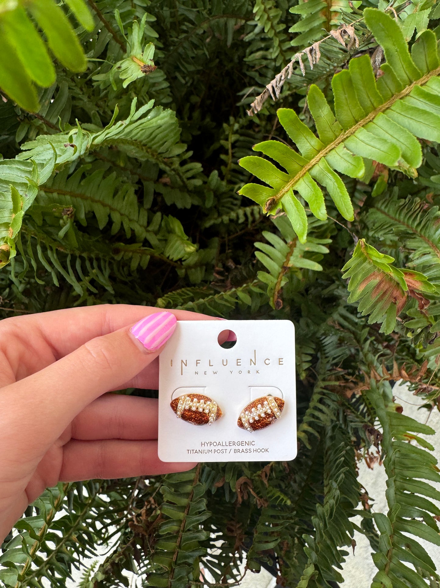 Down Set Hut Earrings