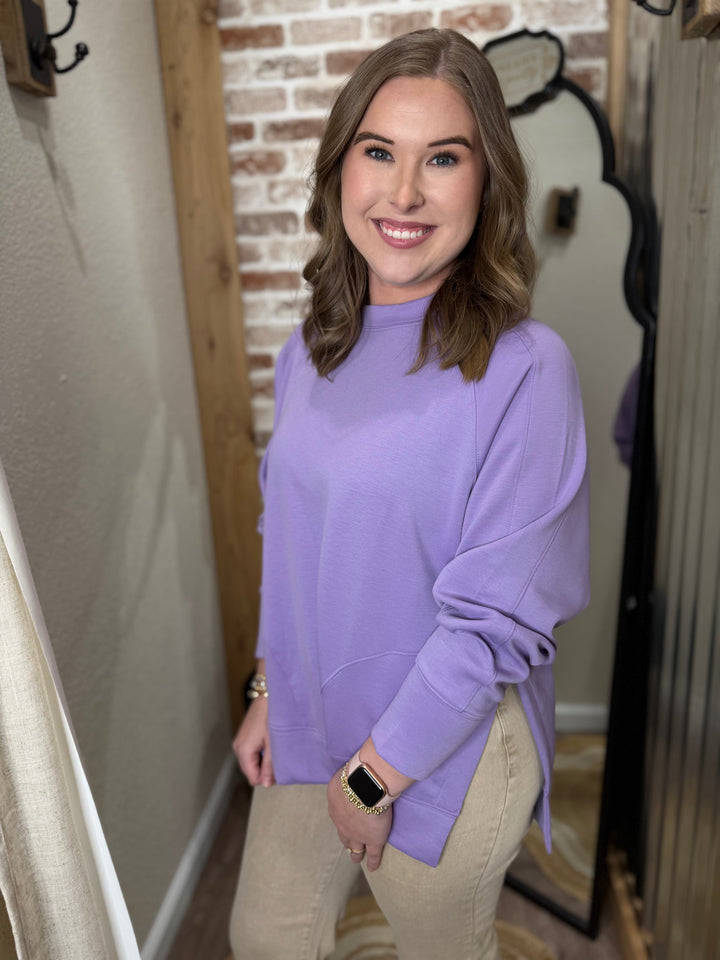 LAVENDER | SCUBA ROUND NECK PULLOVER WITH SIDE SLITS