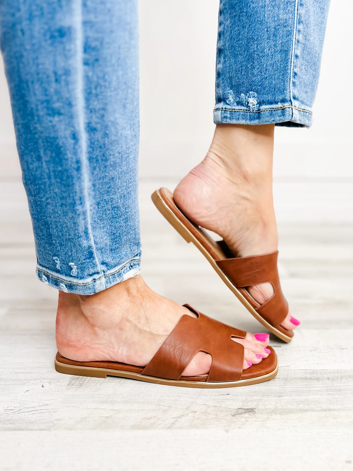 Picture Perfect Flats - Cognac