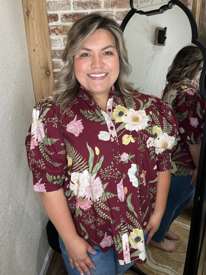 Curvy- Wrenly Floral Top