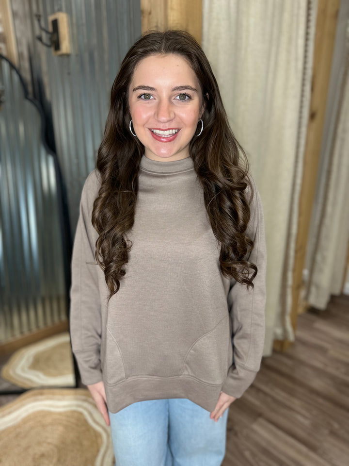 COCOA | SCUBA ROUND NECK PULLOVER WITH SIDE SLITS