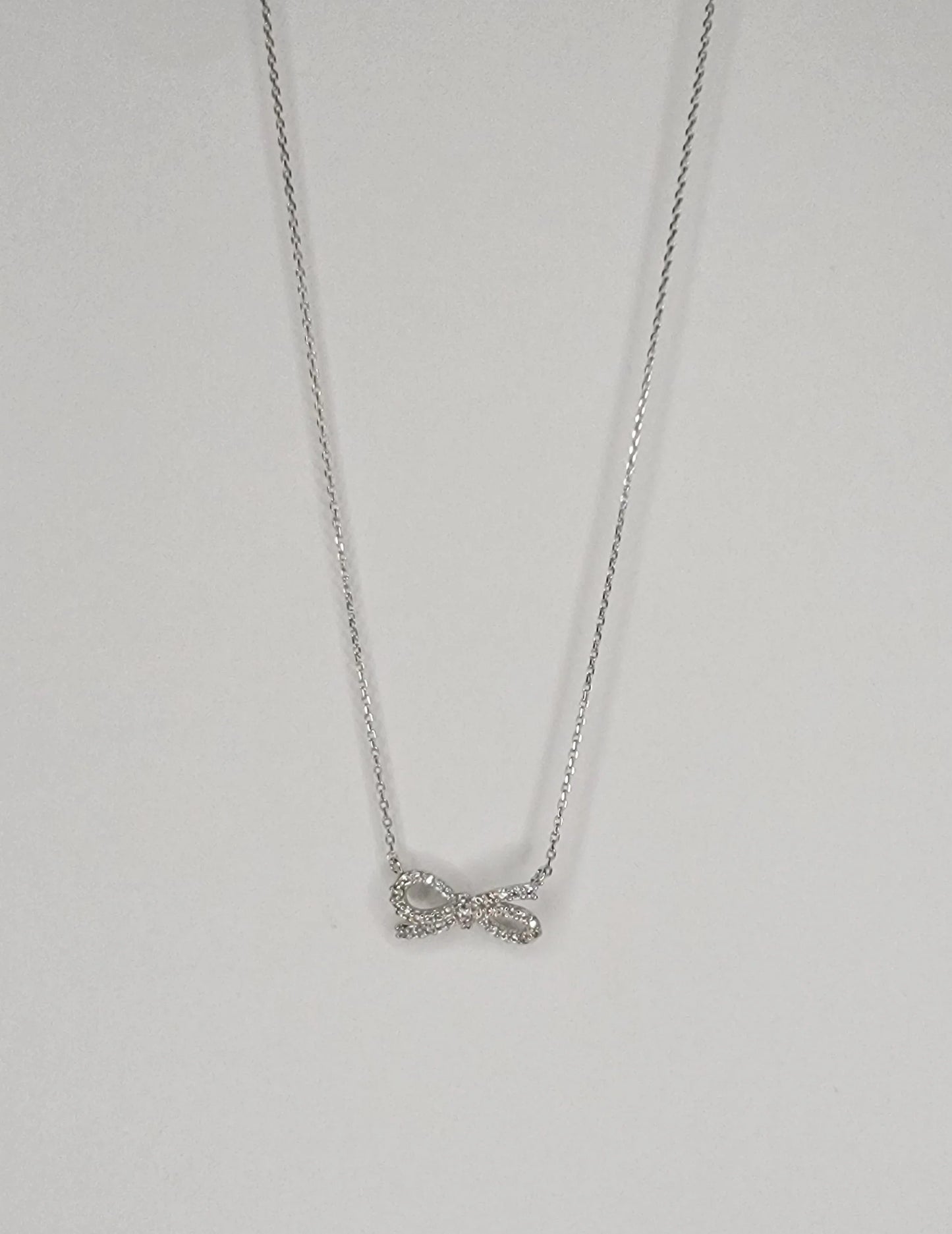 Bow Necklace