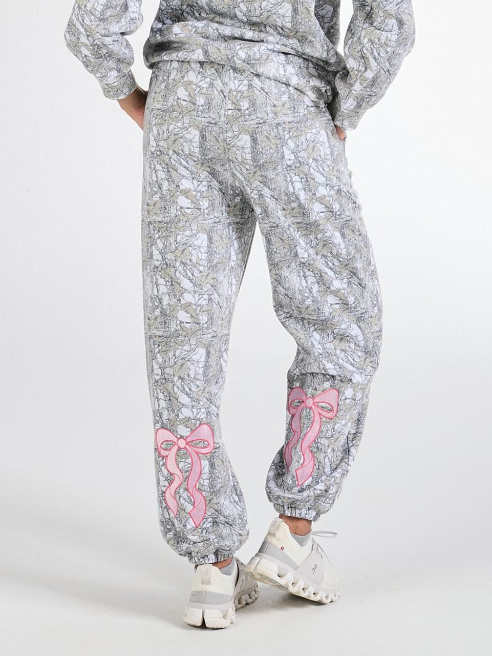 Simply Southern Alice Camo Sweatpants