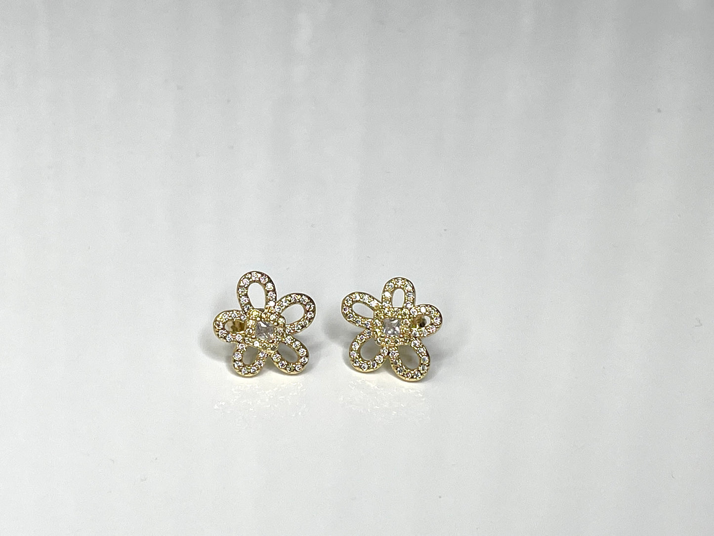 Gold Diamond Flower Earrings