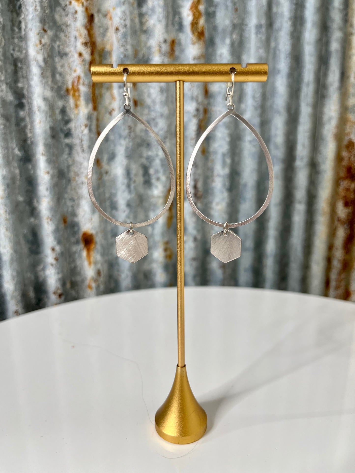 Metal Teardrop with Hexagon