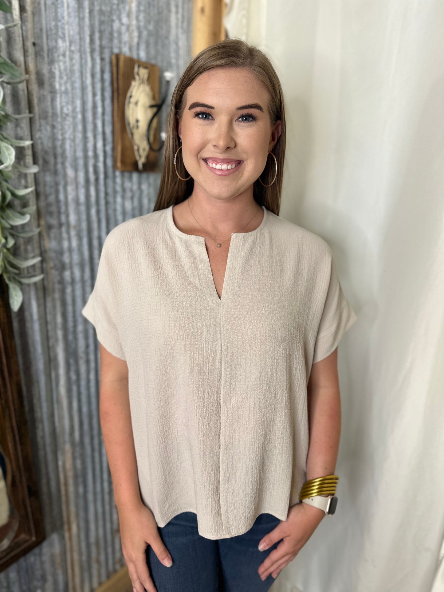 Woven Bubble Airflow Split Neck Top