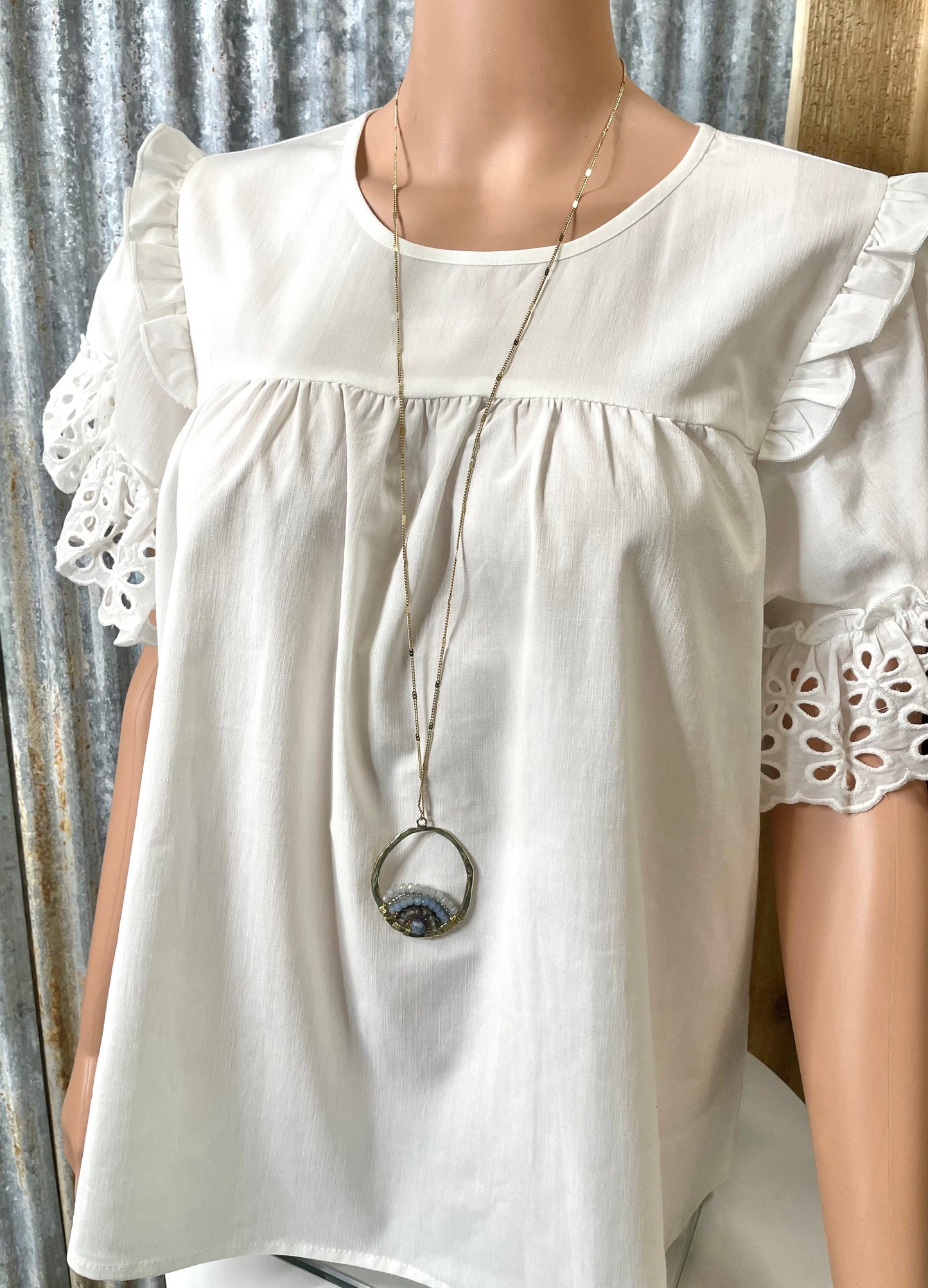 Half Beaded Oval Pendant Necklace
