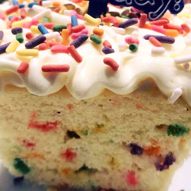 Vanilla Celebration Confetti Cake Kit