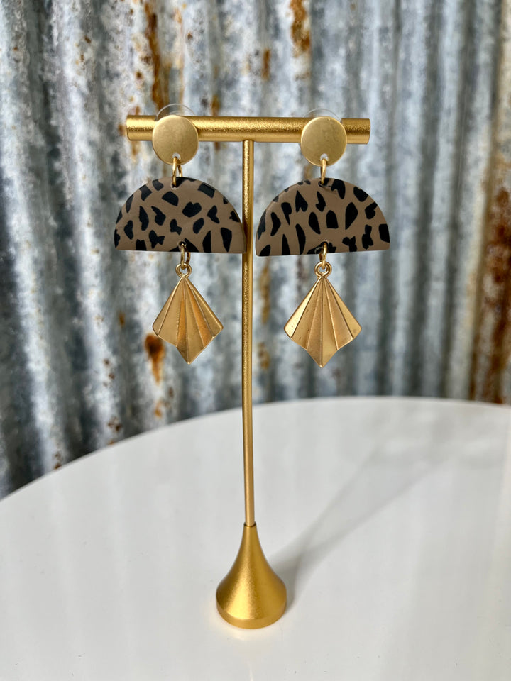 Natural Wild Dot Kendall Earrings