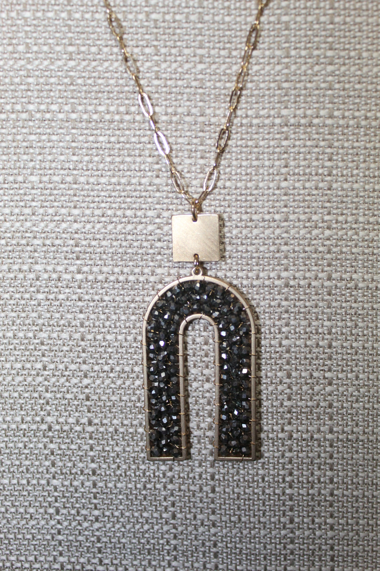 Beaded Horse Shoe Necklace