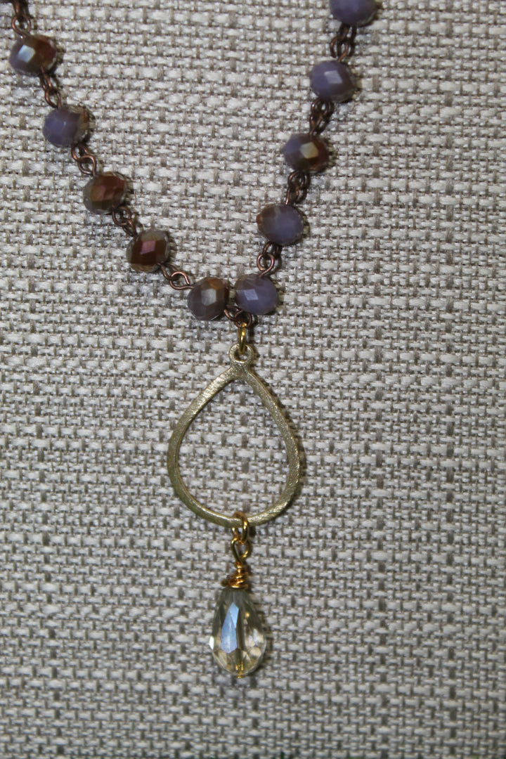 Beaded Necklace w Small Teardrop