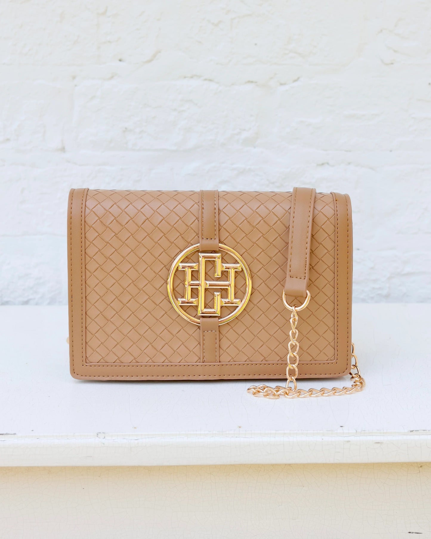 Cecilia Circle Logo Handbag|Woven Tan