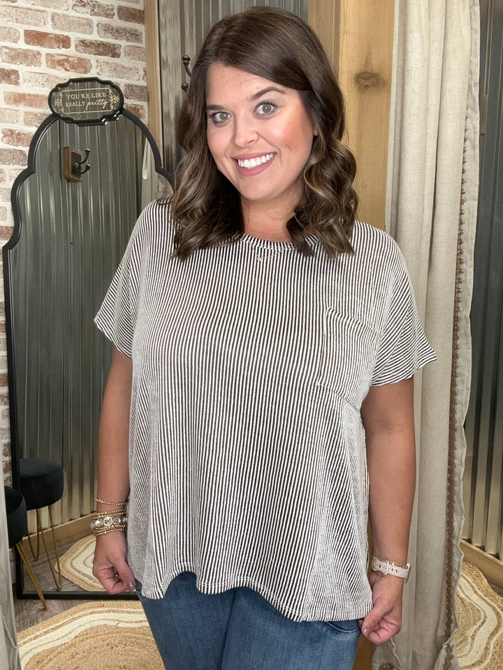 CORDED RIB OVERSIZED SHORT-SLEEVE TOP | Brown