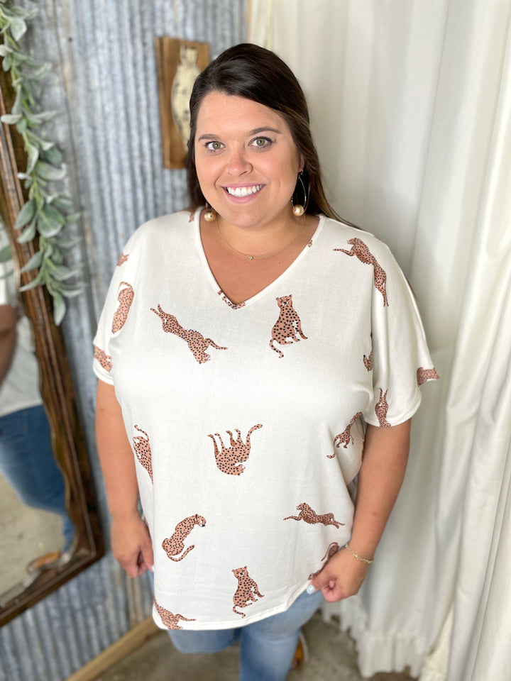 On The Wild Side Top - Cream/Curvy