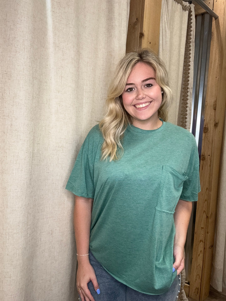 The Zoey Oversized Pocket Tee| Kelly Green