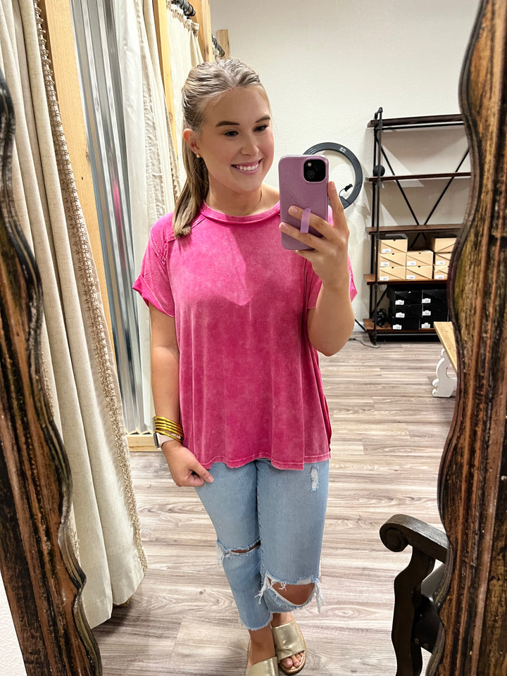 Weekend Escape Tee|Hot Pink