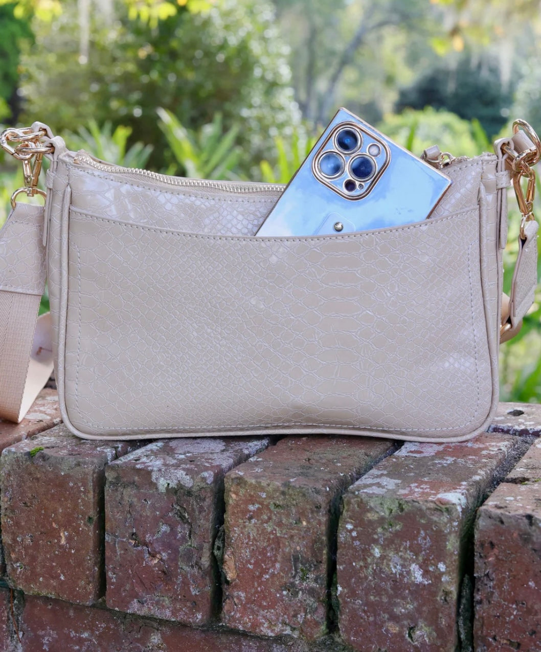 Paxton Crossbody-Tan