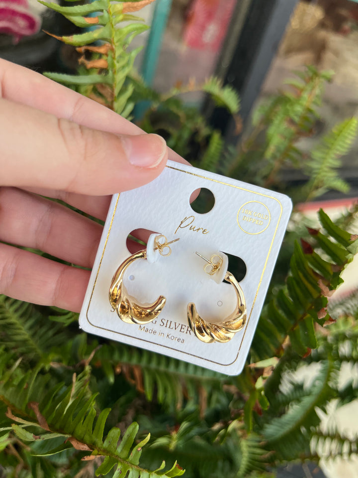 Charlotte Gold Mini Hoops