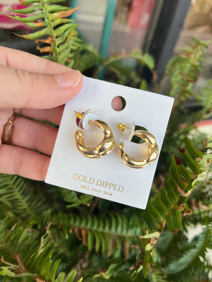 Clara Shinny Gold Mini Hoops