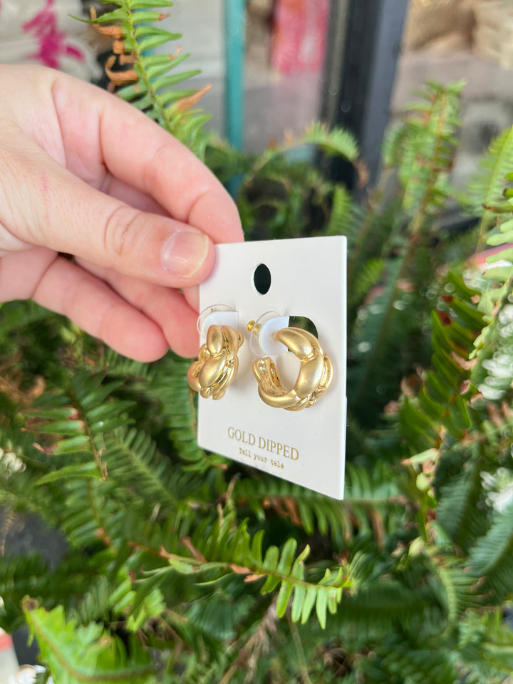 Clara Shinny Gold Mini Hoops
