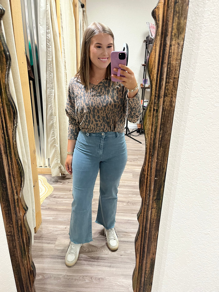 TEAL | ELENI ACID WASHED JEANS