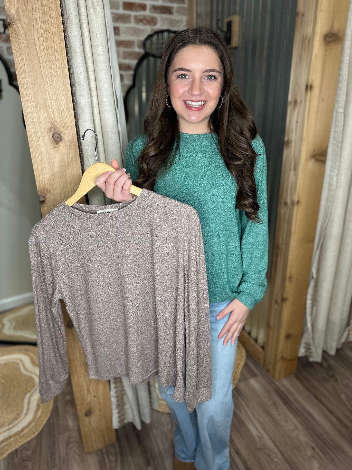 BROWN | SOFT MELANGE HACCI ROUND NECK LONG SLEEVE TEE