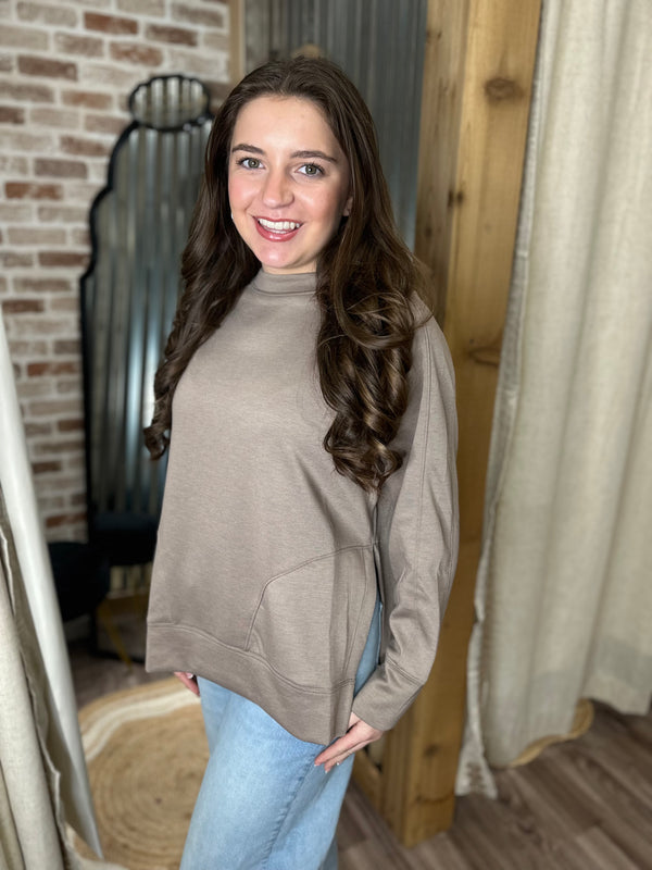 COCOA | SCUBA ROUND NECK PULLOVER WITH SIDE SLITS