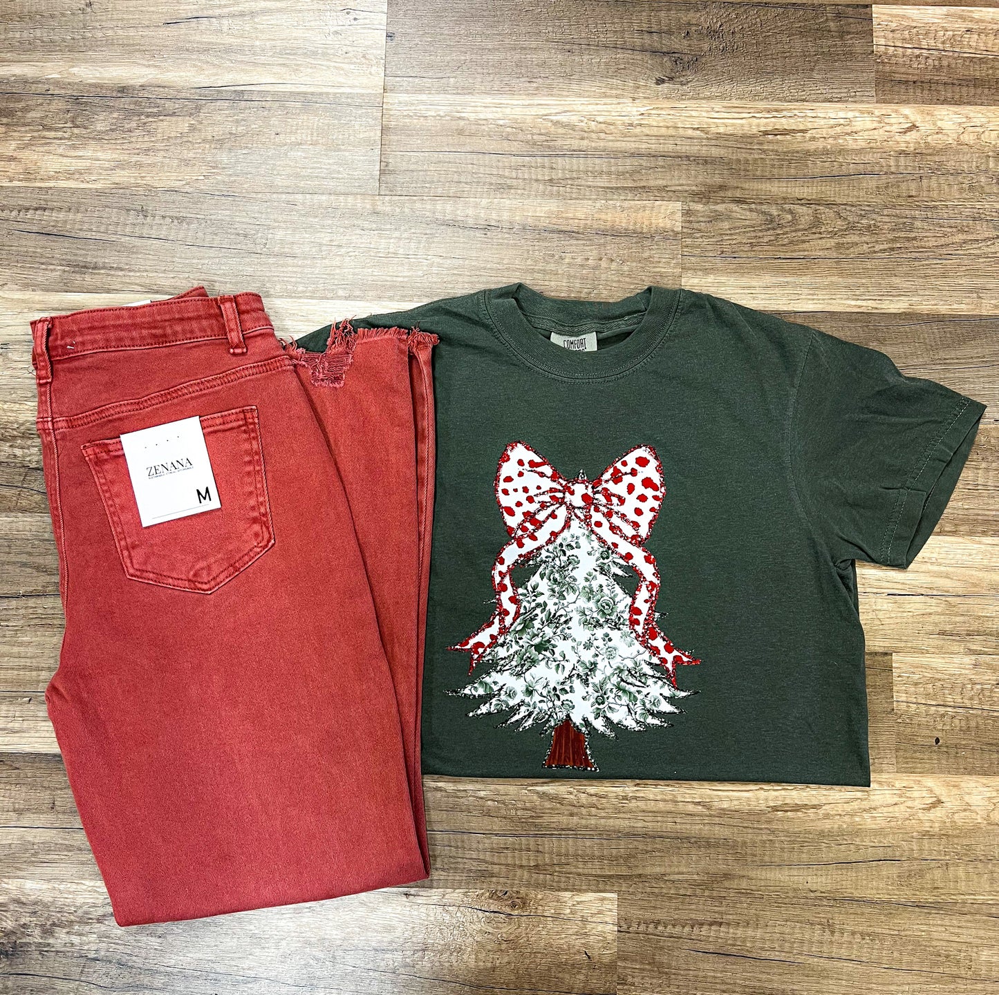 Floral Christmas Tree W/ Glitter Bow T-Shirt