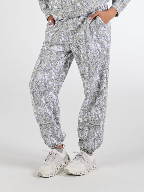 Simply Southern Alice Camo Sweatpants