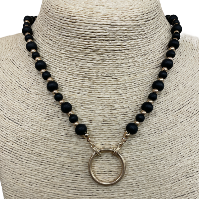 CIRCLE/ WOODEN SHORT NECKLACE