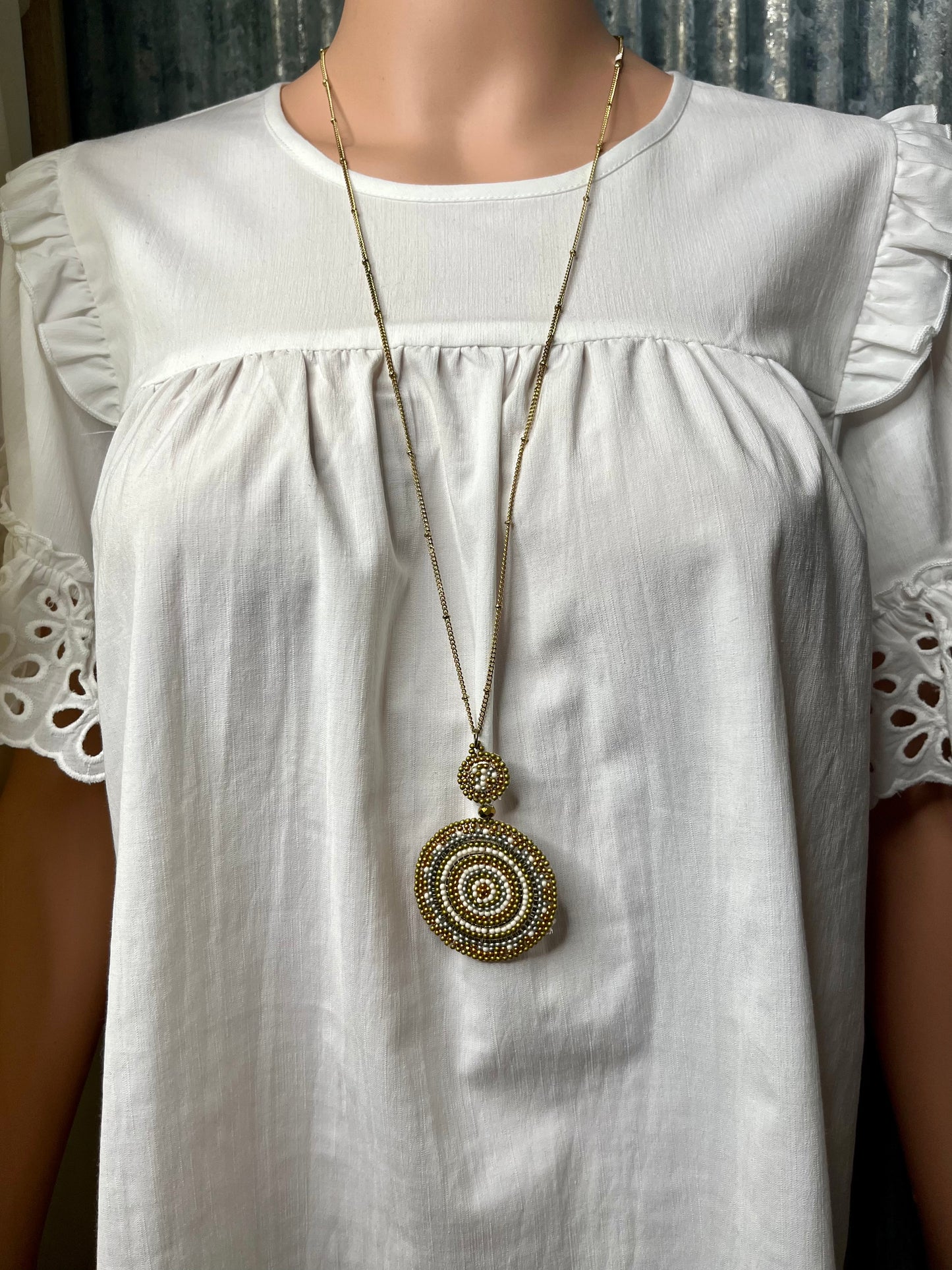 Gold Circle Beaded Pendant Necklace