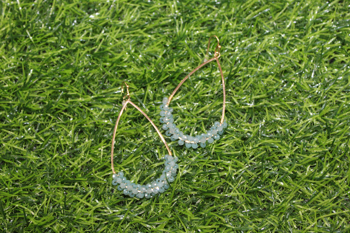 Earring with clustered beads