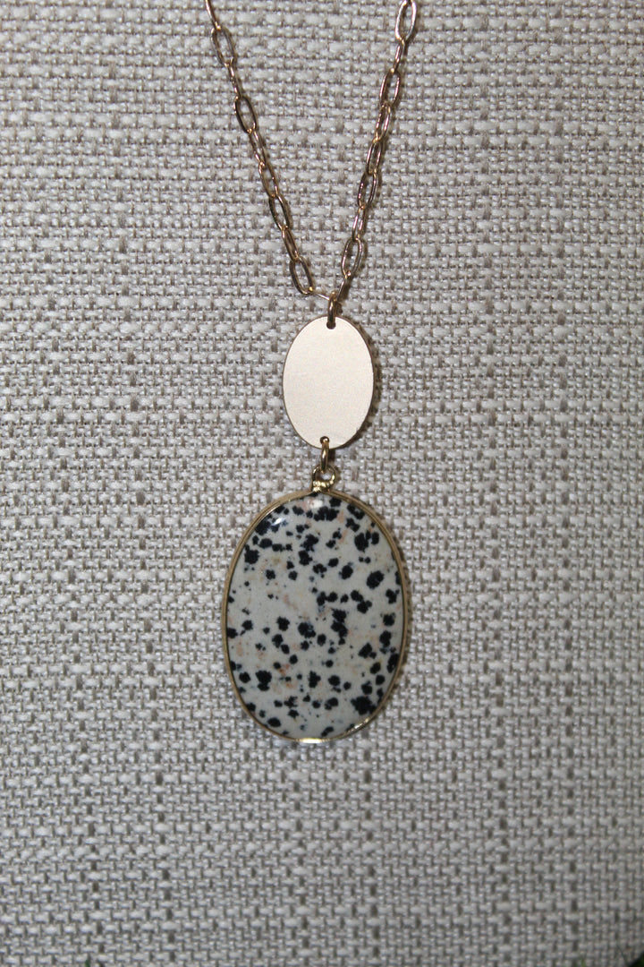 Speckled Oval Pendant Necklace